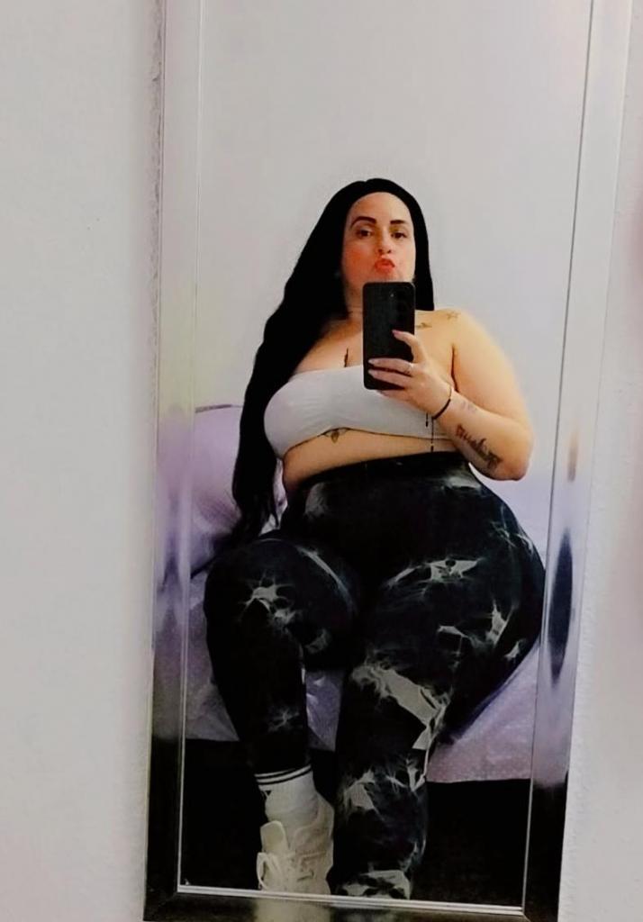Chica busca chico en Huelva: 