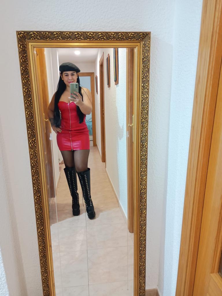 Chica busca chico en Menorca: 