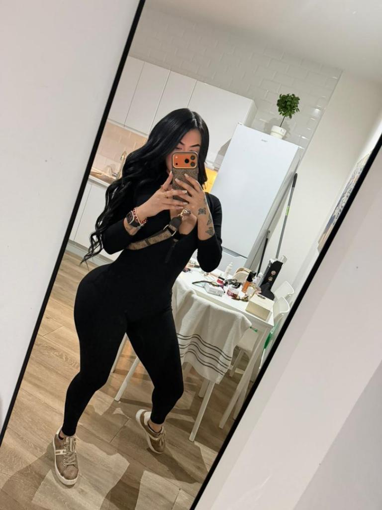 Chica busca chico en Mallorca: 