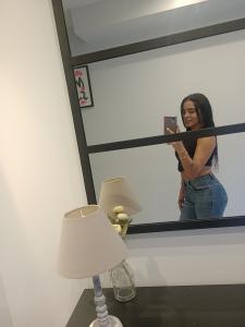 623568523: Chica busca chico en Barcelona