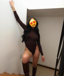 Chica busca chico en Huelva: 