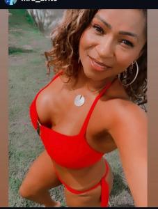 Chica busca chico en Almería: 