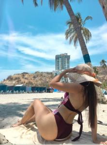 Chica busca chico en Tenerife: 