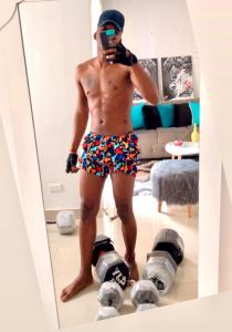 646894701: Chico busca chica en La Coruña