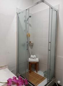 644497883: Chica busca chico en Barcelona