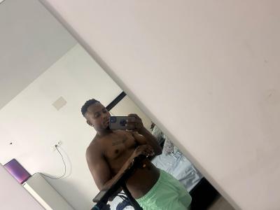 643882257: Chico busca chica en Madrid