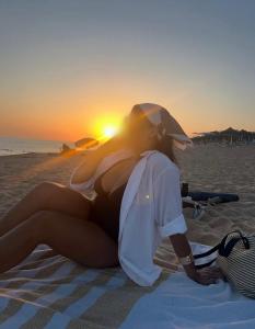 647989536: Chica busca chico en Madrid