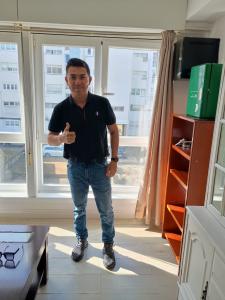 Chico busca chica en La Coruña: 