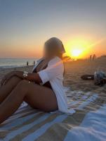 647989536: Chica busca chico en Madrid