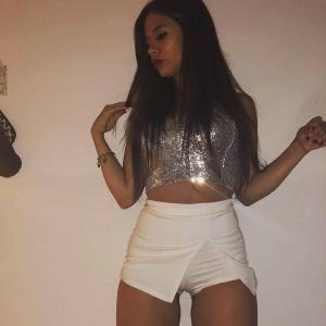 685370289: Chica busca chico en Alicante