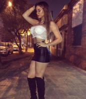 685370289: Chica busca chico en Alicante