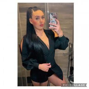 631511689: Chica busca chico en Sevilla