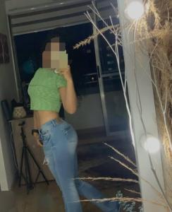 Chica busca chico en Sevilla: 