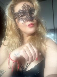 Chica busca chico en La Coruña: 