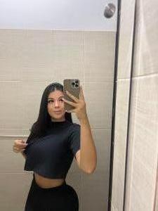 627370584: Chica busca chico en La Coruña