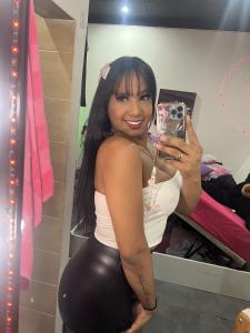 665827539: Travesti en Barcelona