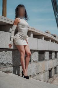 644167415: Chica busca chico en Madrid