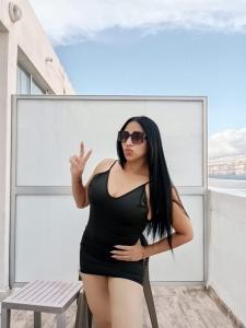 Chica busca chico en Tenerife: 
