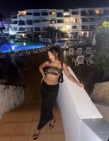 613434096: Chica busca chico en Barcelona