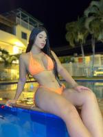 627370584: Chica busca chico en La Coruña