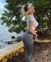 613525558: Chica busca chico en Madrid