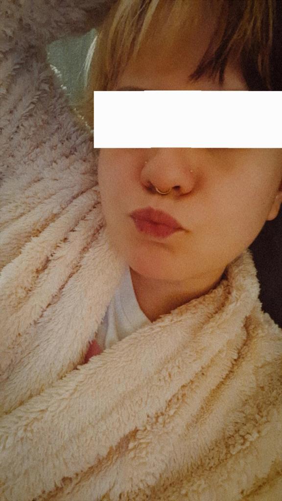 Chica busca chico en Granada: Chica busca chico