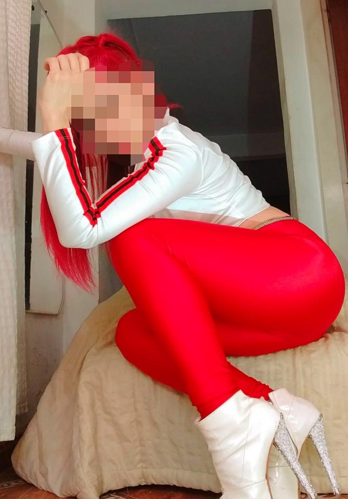 Chica busca chico en Cádiz: 