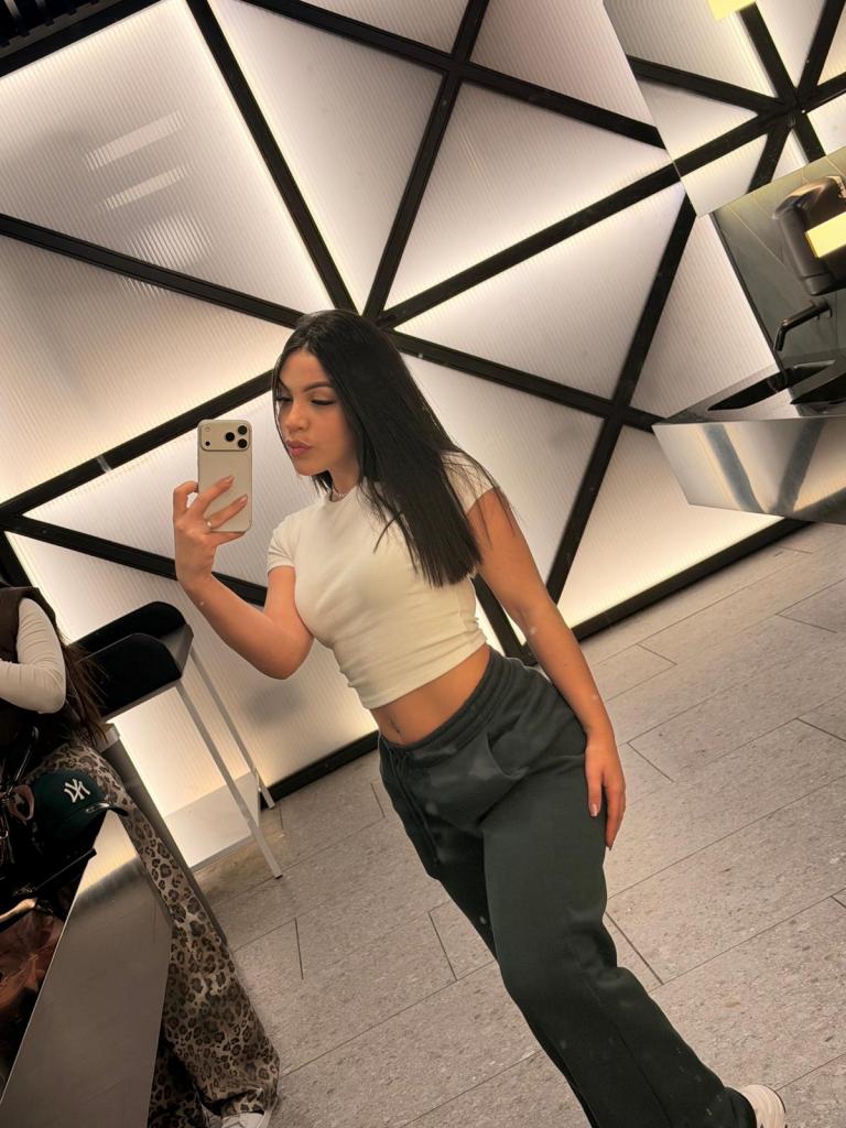 624729833: Chica busca chico en La Coruña