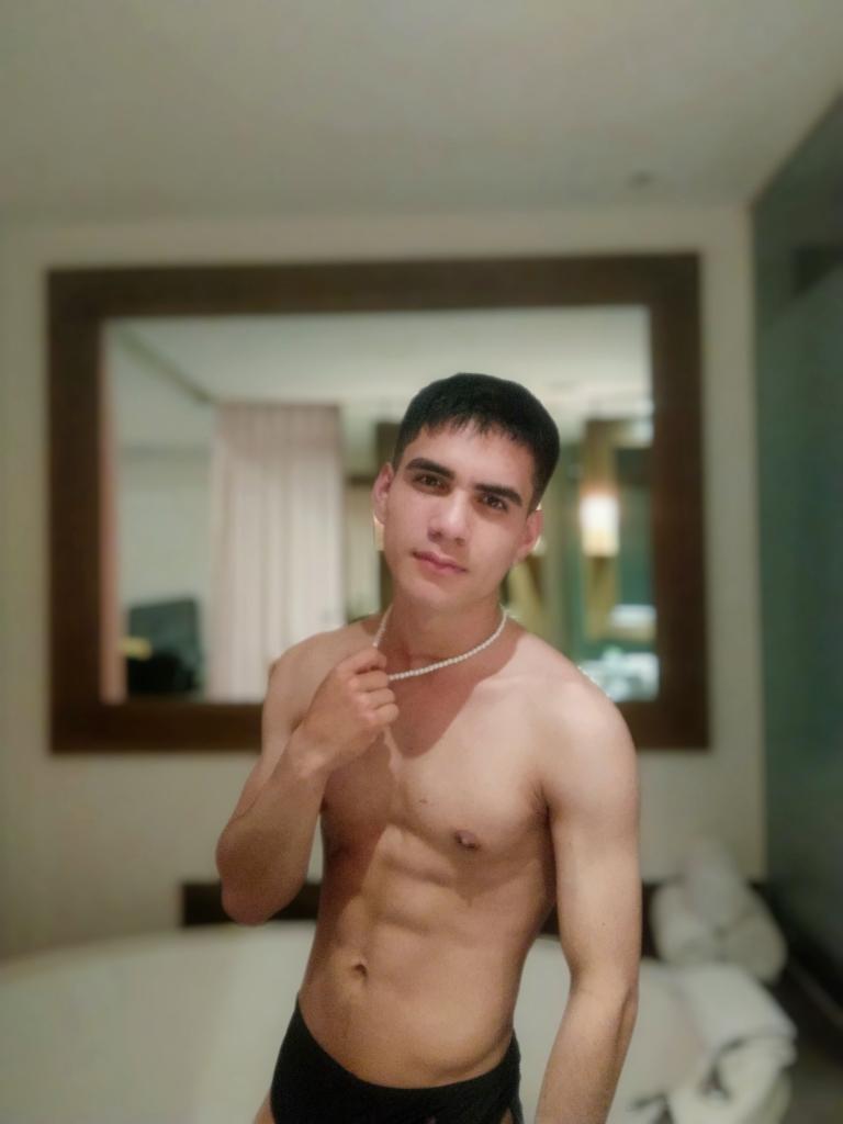 Chico busca chica en Málaga: 