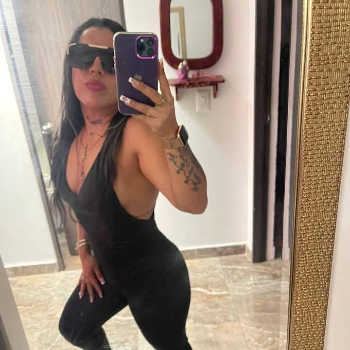 Chica busca chico en Ibiza: 