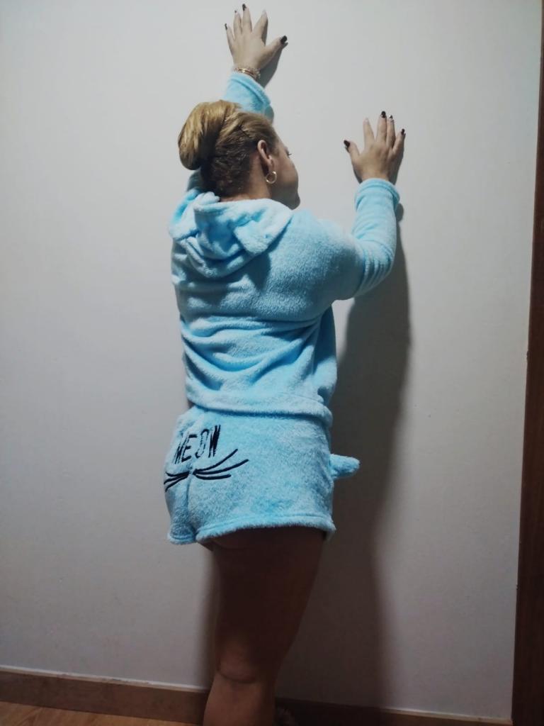 641402214: Chica busca chico en Madrid