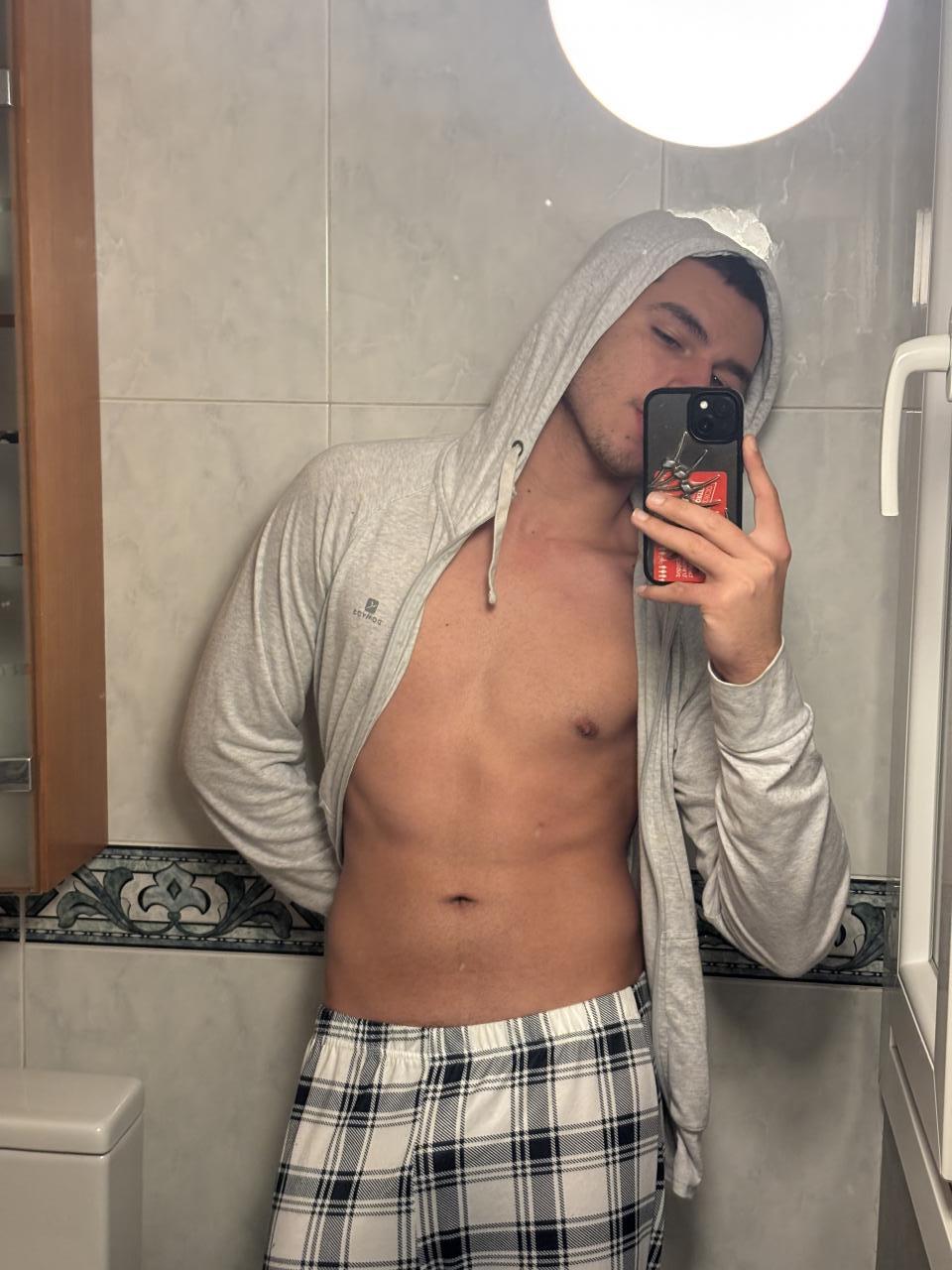 670869173: Chico busca chica en Madrid