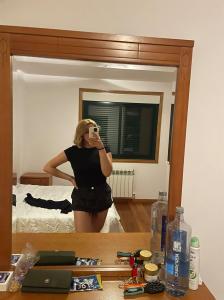 604230270: Chica busca chico en Pontevedra