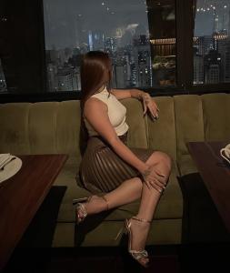 613756443: Chica busca chico en Pontevedra