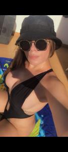 645587145: Chica busca chico en Sevilla