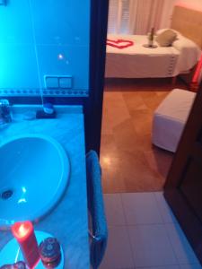 634034355: Chica busca chico en Tarragona