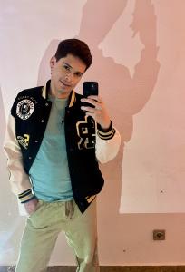 653248248: Chica busca chico en Valencia