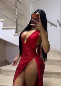 613921046: Chica busca chico en Madrid