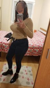 611255102: Chica busca chico en Almería