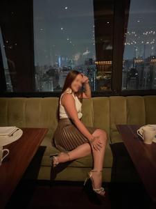 613756443: Chica busca chico en Pontevedra