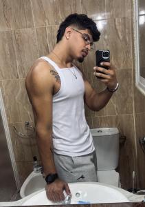 617950806: Chico busca chica en Málaga