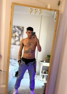 617658902: Chico busca chica en Madrid