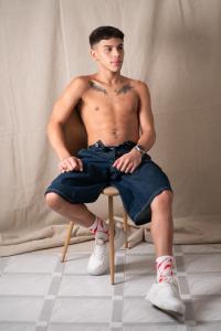 677499836: Chico busca chica en Madrid