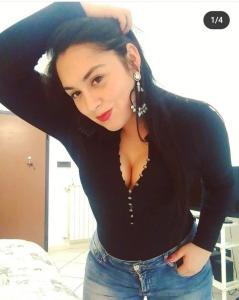 631714067: Chica busca chico en Zaragoza