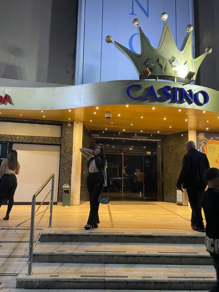 Chica busca chico en Tenerife: 