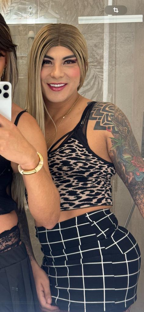 742093992: Transexual en La Coruña