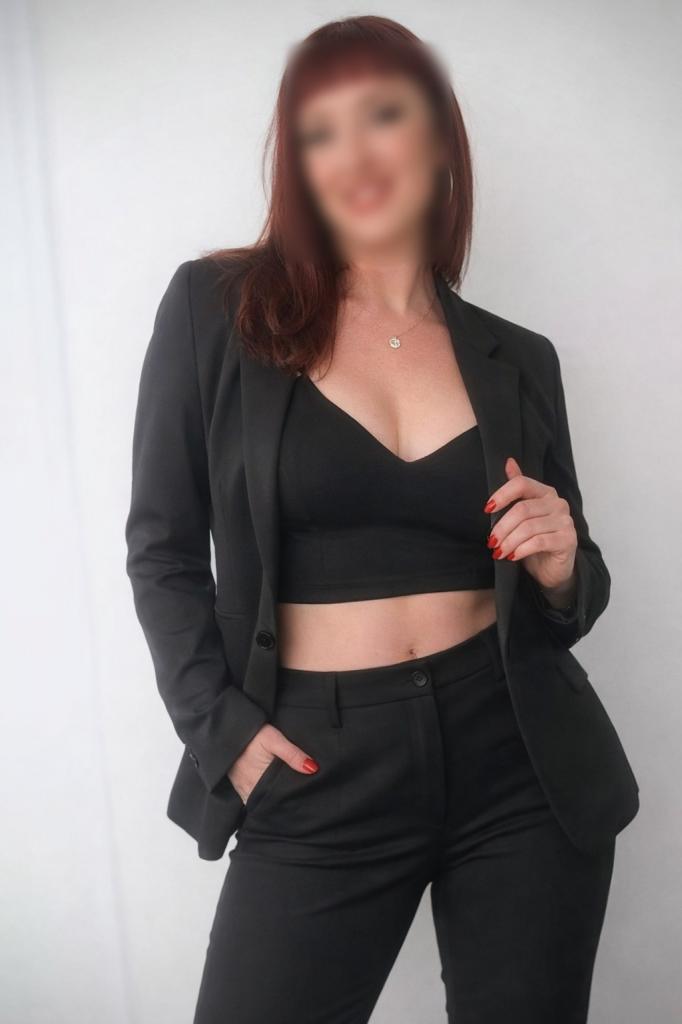 Chica busca chico en Granada: 