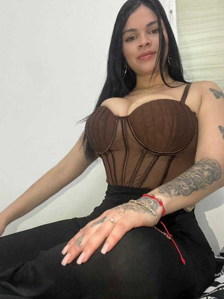 614090545: Chica busca chico en Sevilla