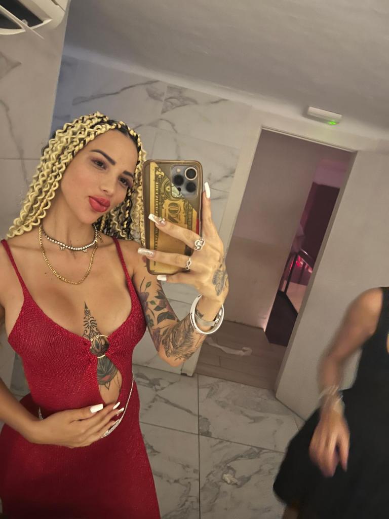 Chica busca chico en Alicante: 