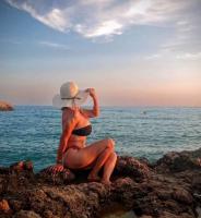 634034355: Chica busca chico en Barcelona